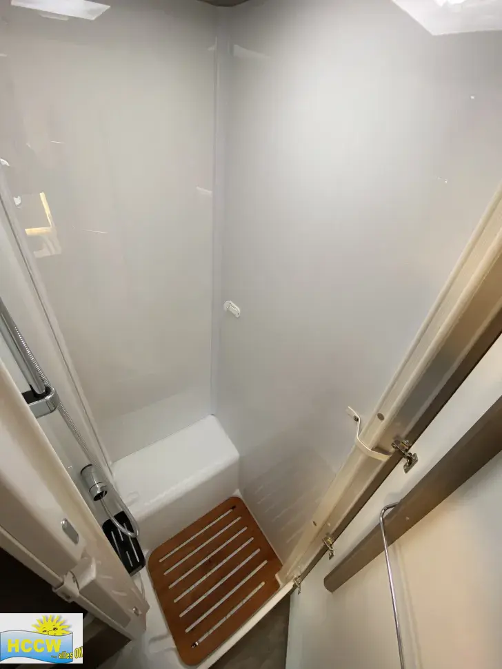 Dusche Carado T 338 pro + ohne Hubbett