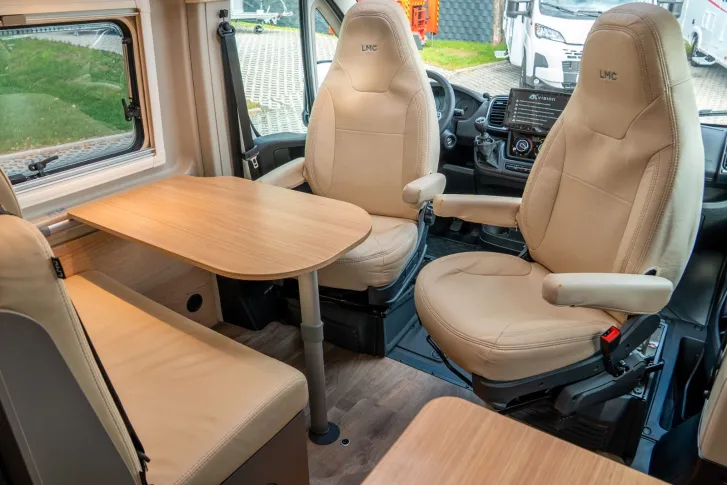 Fahrzeugbild LMC Innovan 600/603*Edition 70Jahre* 2xKlima*Navi* #13