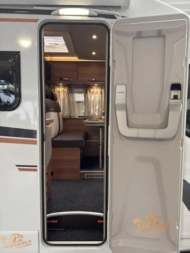 Fahrzeugbild Weinsberg CaraCompact EDITION PEPPER 600 MEG 3xSolar SAT #9