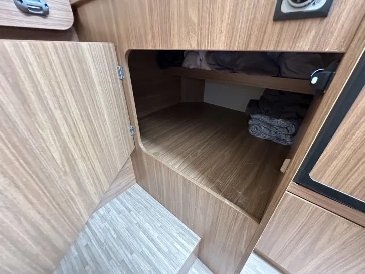 Fahrzeugbild Carado T 448 Dachklima, Wechselrichter #32