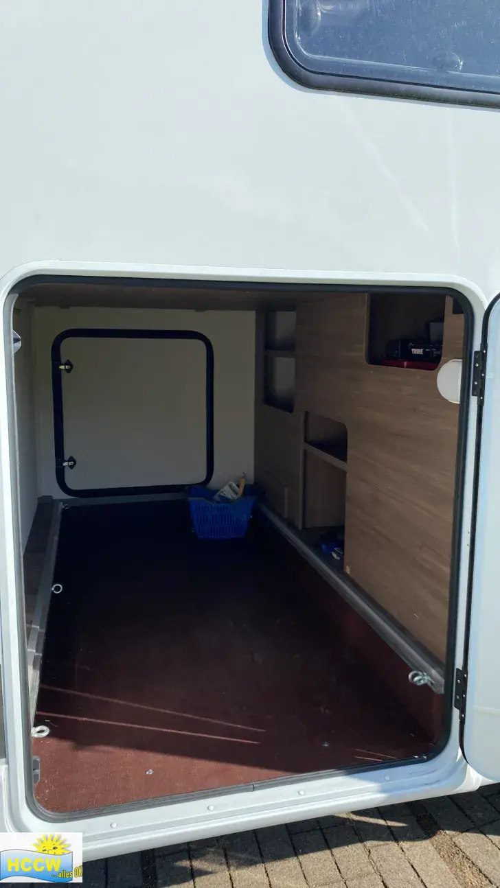 Heckgarage Carado I 447 pro+ , Maxi Chassis-Automatik