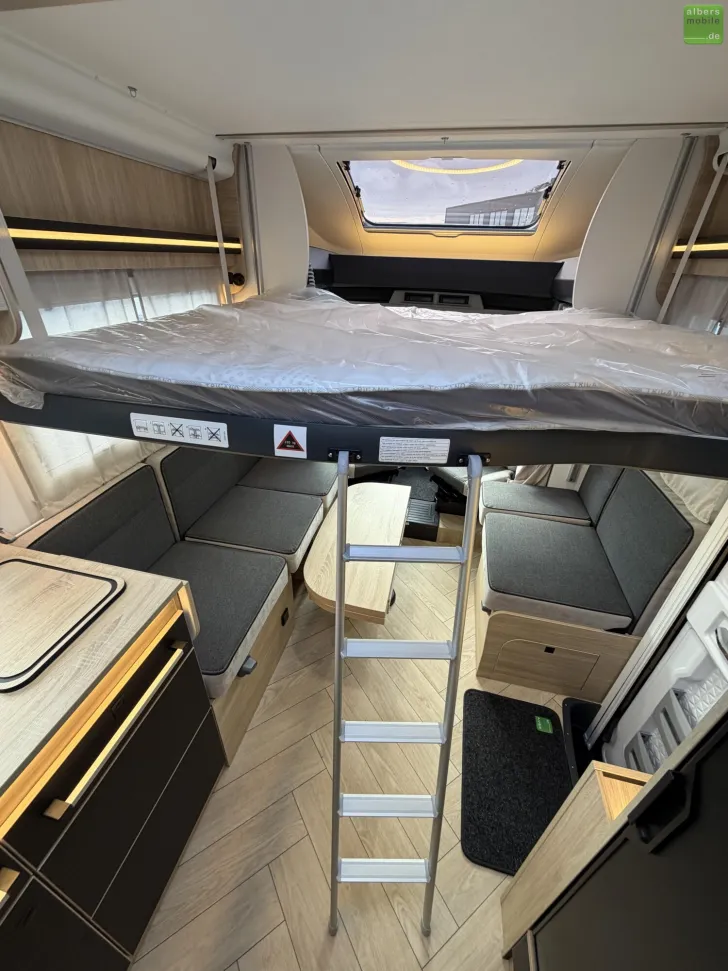 Fahrzeugbild Challenger Teilintegriert Graphite Edition 250 Arctic AHK #25