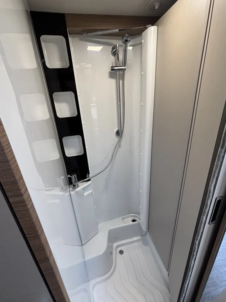 Fahrzeugbild Knaus Van TI 650 MEG VANSATION Aut.omatik Care-Drive-Advanced #11