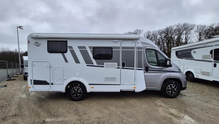 Fahrzeugbild Carado V 337 Mietwagen günstig abzugeben #6