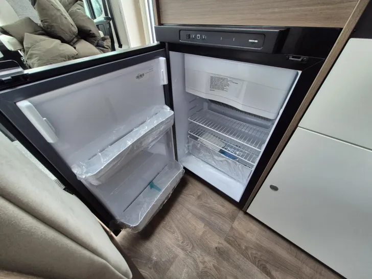 Fahrzeugbild Carado V 337 Mietwagen günstig abzugeben #19