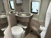 Fahrzeugbild Pössl D-Line 2Win Plus MöbelElegance, Wohnwelt Silver #12