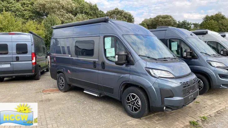 Schräg Vorne Carado CV 540 PRO Automatik + Dieselheizung