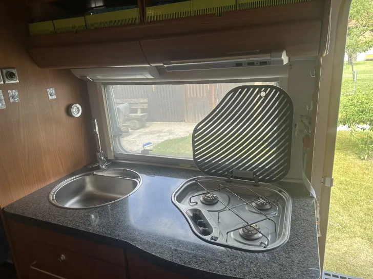 Fahrzeugbild Hymer Eriba Nova SL 680 gut gepflegt (Nichtraucher) #8