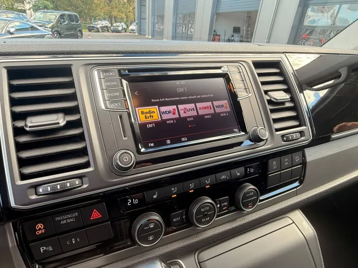 Fahrzeugbild VW California Beach  Camper*4Motion*StandHZ*Kam*AHK* #18