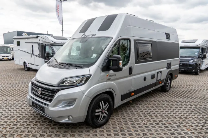 Fahrzeugbild Dreamer Camper Family Van Five by Rapido *Etagenbetten* #3