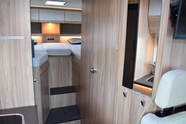 Fahrzeugbild Hymer ML-T 580 Mercedes, Automatik, Distronic #10