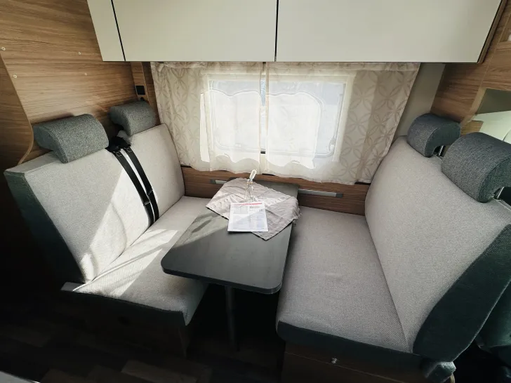 Fahrzeugbild Weinsberg CaraHome 650 DG Licht / Sicht Paket #11