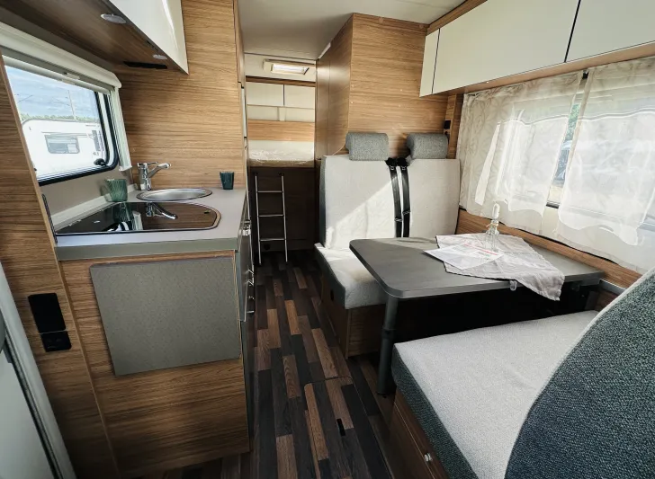 Fahrzeugbild Weinsberg CaraHome 650 DG Licht / Sicht Paket #7