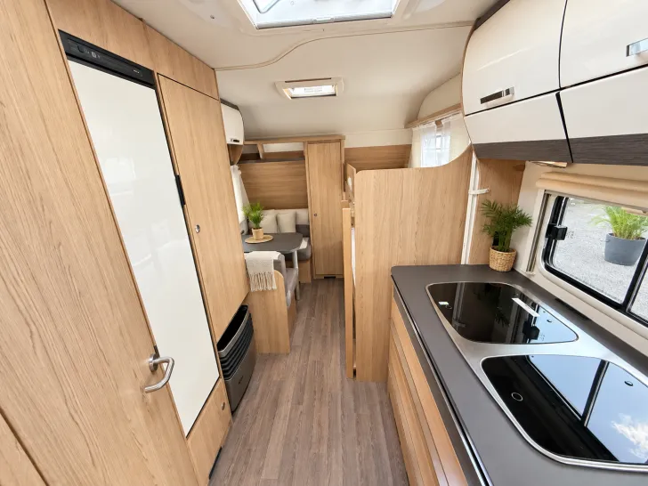 Fahrzeugbild Bürstner Averso Plus 510 TK Hubbett Mover/el. Rangierhilfe #19