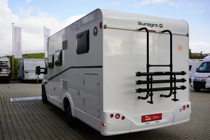 Fahrzeugbild Sunlight T SUB TS67 Hubbett | 5 Gurtpl. | Markise #3