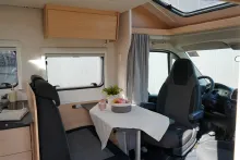 Fahrzeugbild Sunlight T SUB TS67 Hubbett | 5 Gurtpl. | Markise #5