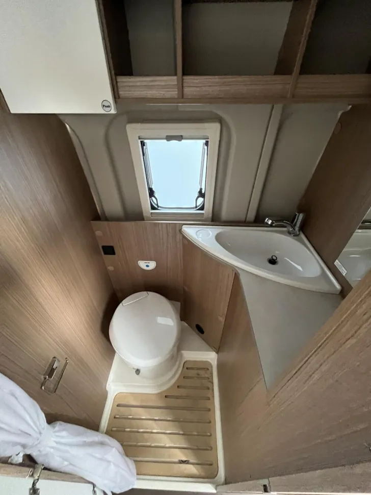 Fahrzeugbild Carado Camper Van 640 Edition 15 Schlafdach #6