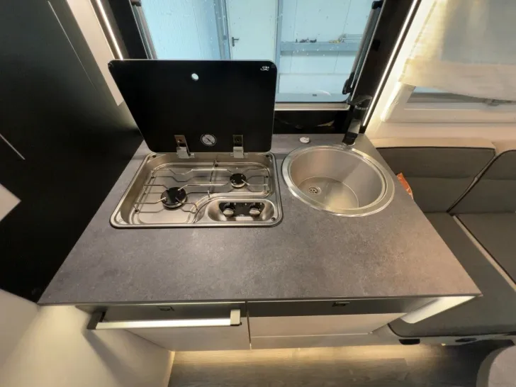 Fahrzeugbild Challenger 337 Graphite Ultimate/Automatik/Einzelbetten+Hub #15