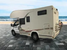 Fahrzeugbild Challenger Genesis C194 Festbett Garage Markise TRUMA #3