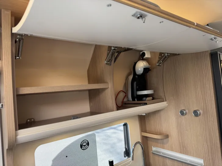Fahrzeugbild Malibu T 430 LE #17