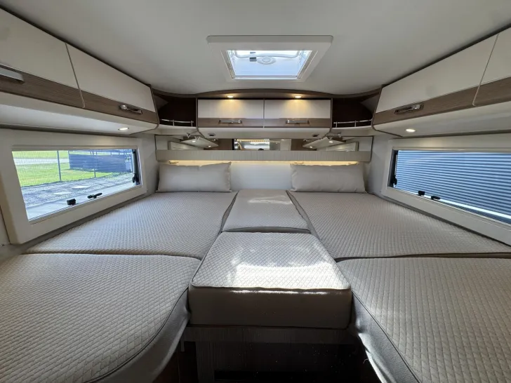 Fahrzeugbild Malibu T 430 LE #24