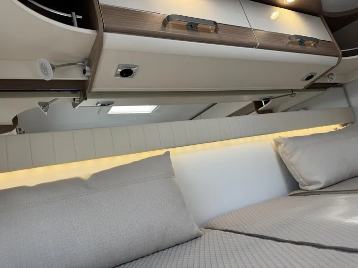 Fahrzeugbild Malibu T 430 LE #25