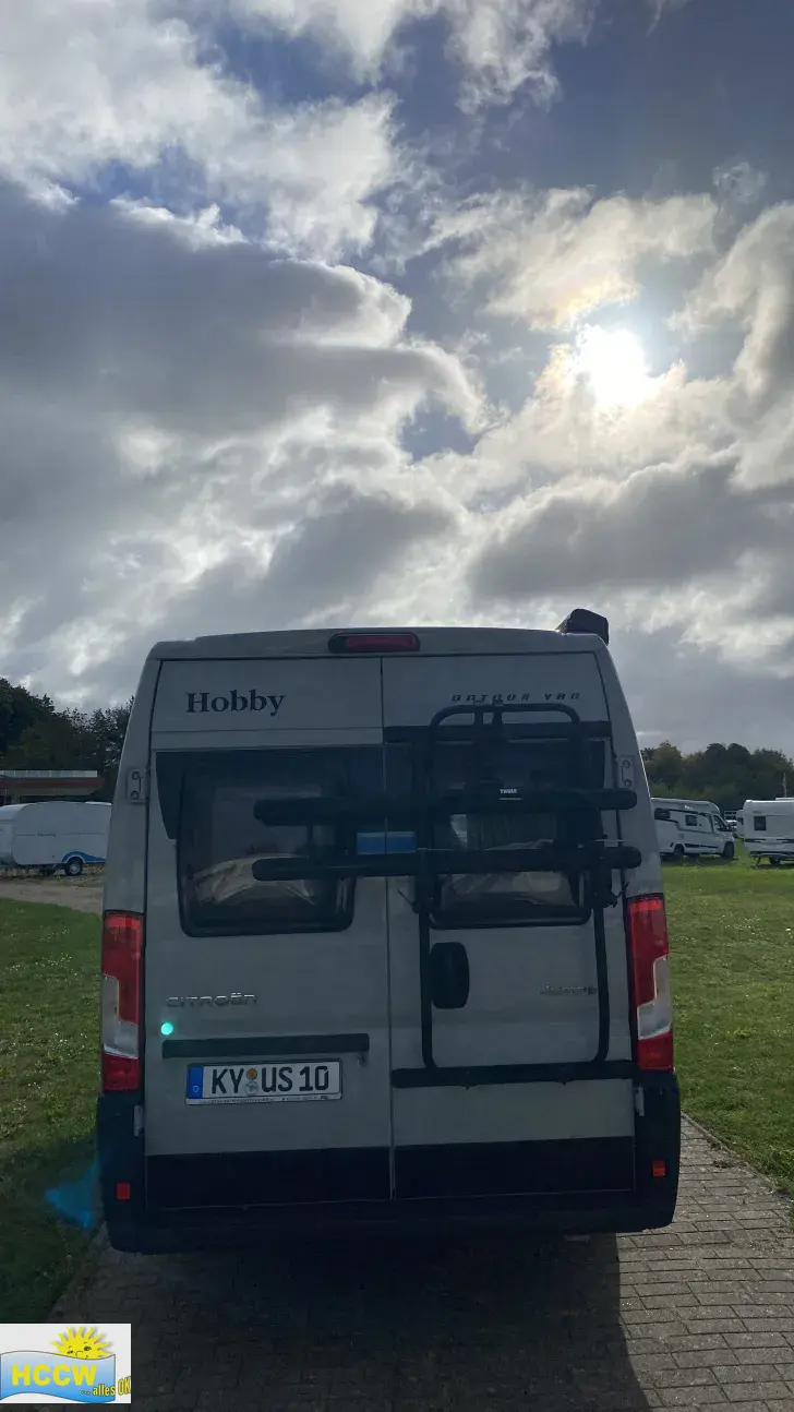Frontal Hinten Hobby ONTOUR Van 640 ET