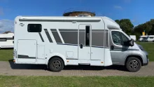 Seitlich Carado T 328 pro+ Hubbett + Automatik