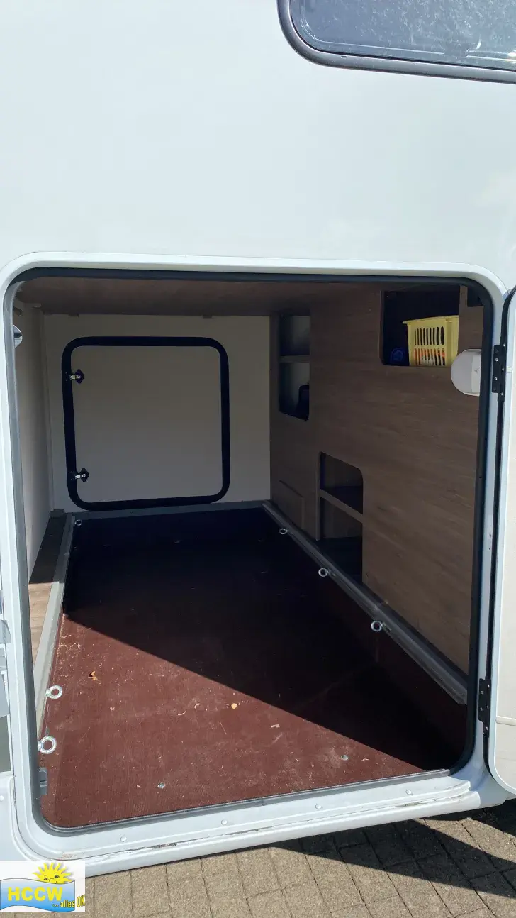 Heckgarage Carado T 328 pro+ Hubbett + Automatik