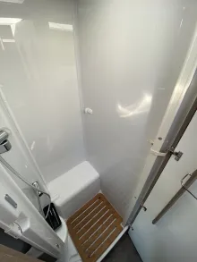 Dusche Carado T 328 pro+ Hubbett + Automatik
