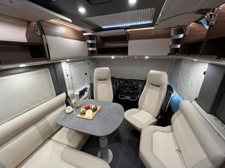 Fahrzeugbild chic c-line I 4.9 LE L Carthago Selection (360) #14
