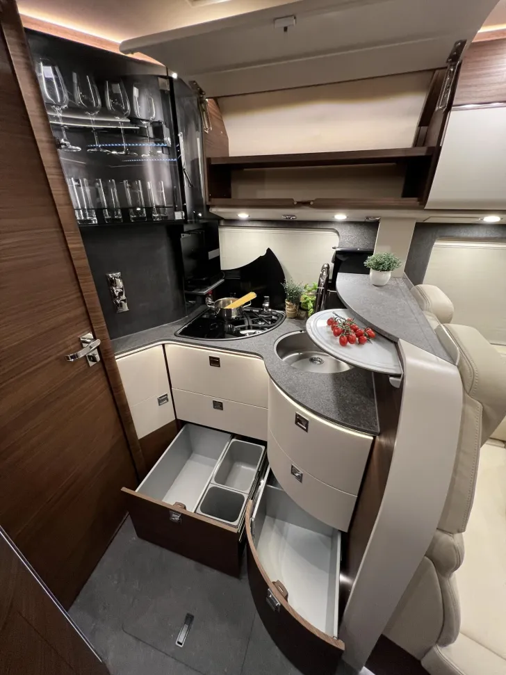 Fahrzeugbild chic c-line I 4.9 LE L Carthago Selection (360) #21