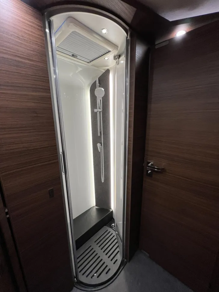 Fahrzeugbild chic c-line I 4.9 LE L Carthago Selection (360) #34
