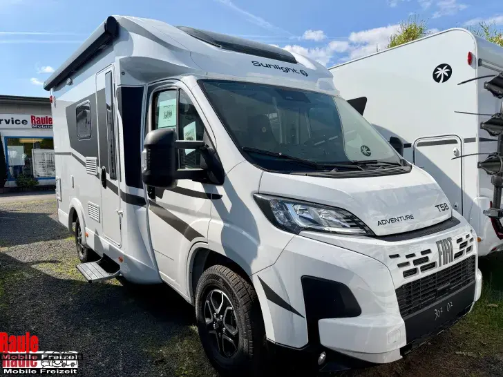 Fahrzeugbild Sunlight T 58 Adv. mit Hubbett & Automatik *ab HERBST* #1