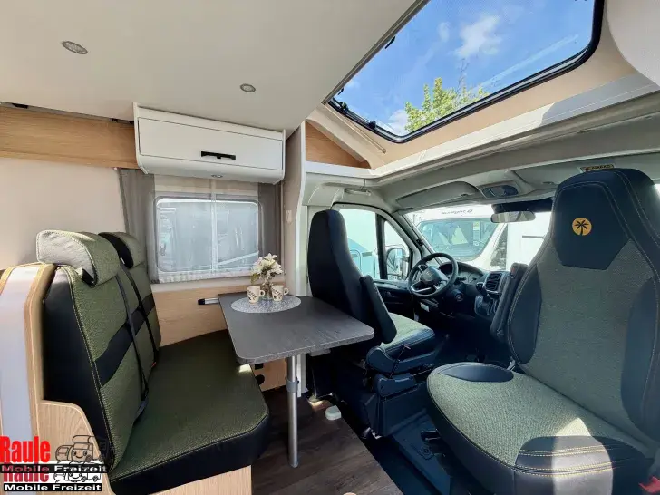 Fahrzeugbild Sunlight T 58 Adv. mit Hubbett & Automatik *ab HERBST* #2