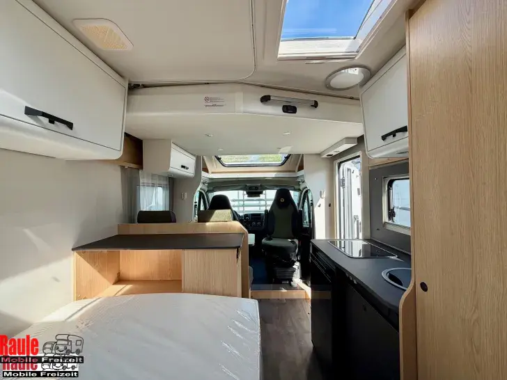 Fahrzeugbild Sunlight T 58 Adv. mit Hubbett & Automatik *ab HERBST* #6