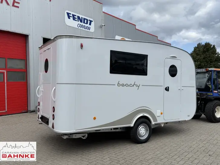 Fahrzeugbild Hobby Beachy 420 #4