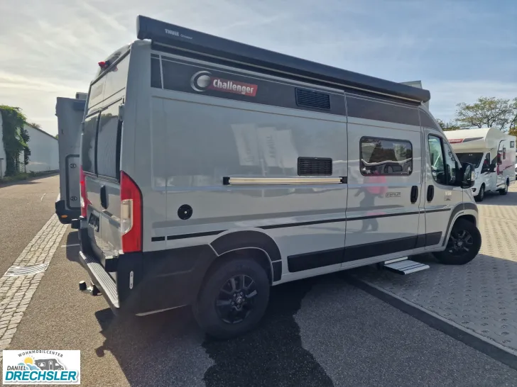 Fahrzeugbild Challenger V114 Road Edition Premium #5