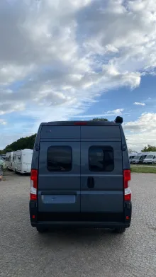 Frontal Hinten Carado CV 600 PRO+ 8 G. Automatik Abverkaufspreis