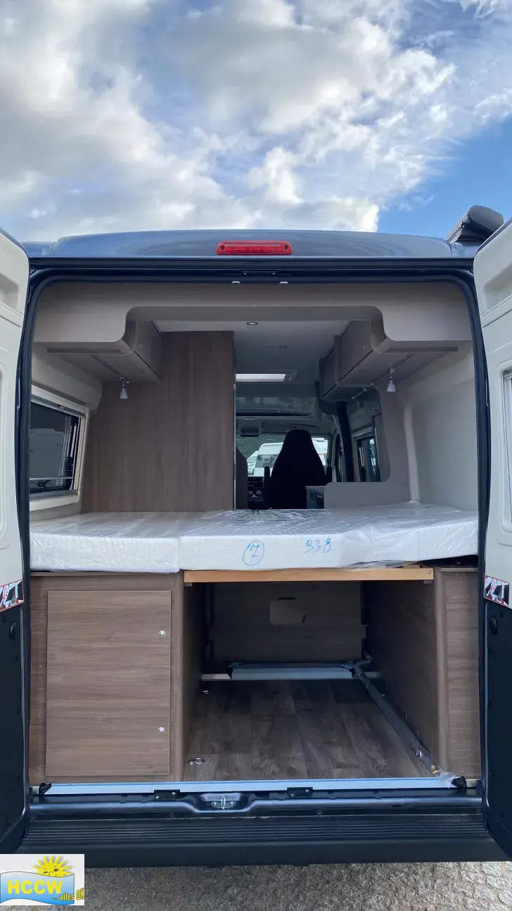 Heckgarage Carado CV 600 PRO+ 8 G. Automatik Abverkaufspreis