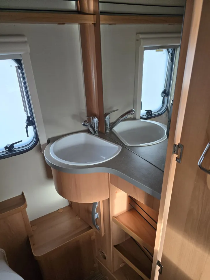 Fahrzeugbild Hymer Eriba Feeling 425 #23