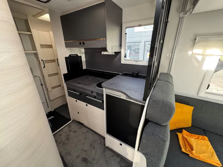 Fahrzeugbild Challenger Teilintegriert 240 Open Edition #6