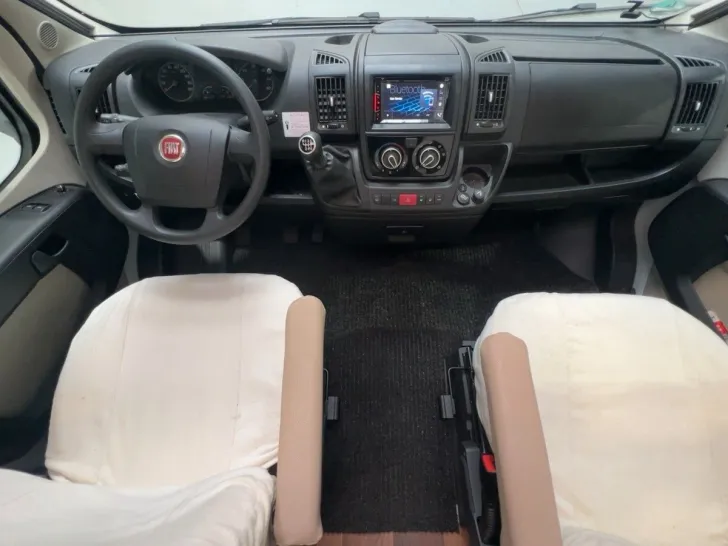 Fahrzeugbild Knaus Sky TI 700 MEG/1.Hand/Einzelbetten/Solar #7