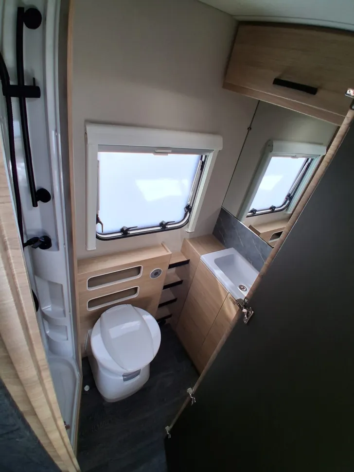 Fahrzeugbild Weinsberg CaraOne 550 QDK Modell 2027 #11