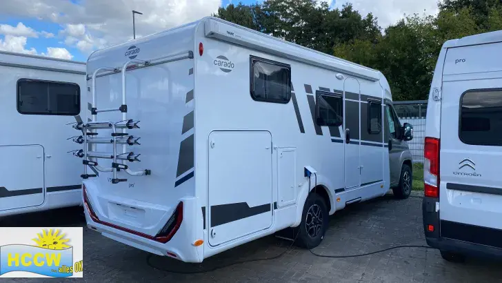 Schräg Hinten Carado VAN 347 PRO+ Automatik + SAT & TV