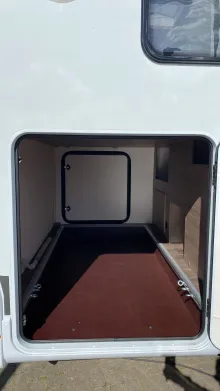 Heckgarage Carado VAN 347 PRO+ Automatik + SAT & TV