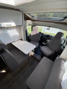 Sitzgruppe Carado VAN 347 PRO+ Automatik + SAT & TV