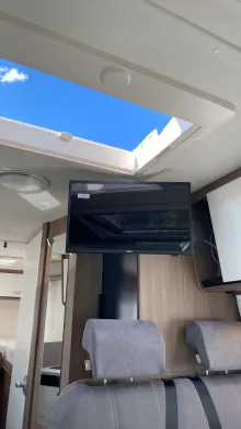 TV Carado VAN 347 PRO+ Automatik + SAT & TV