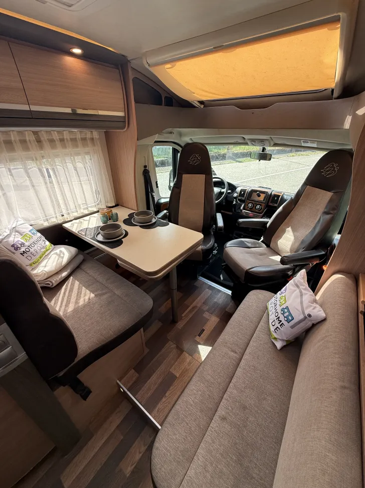 Fahrzeugbild Knaus Sky TI 650 MF Solar, AHK und TV #8