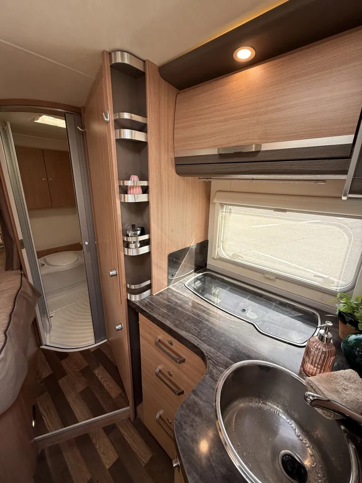 Fahrzeugbild Knaus Sky TI 650 MF Solar, AHK und TV #11